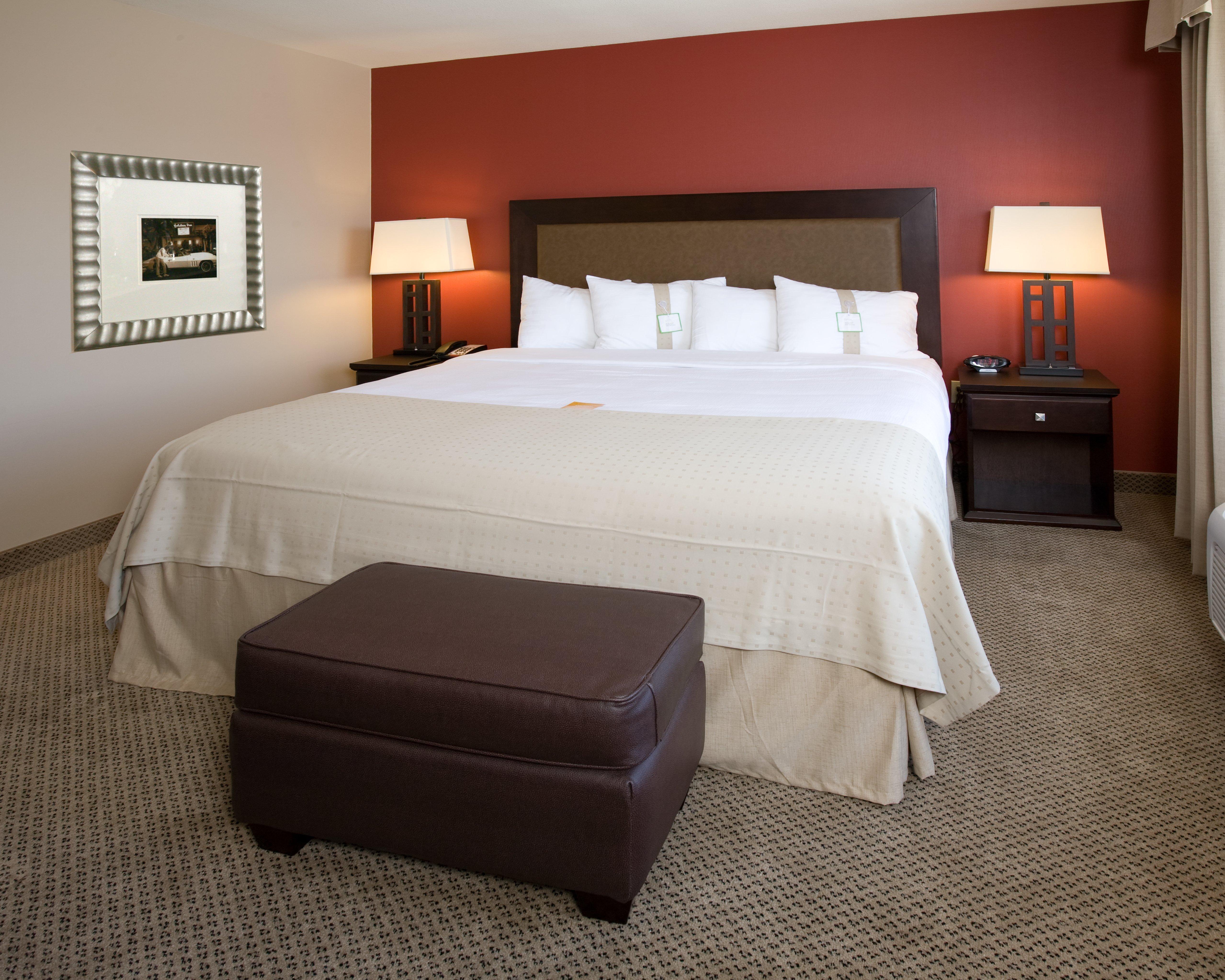 Holiday Inn & Suites Bakersfield, An Ihg Hotel Habitación foto